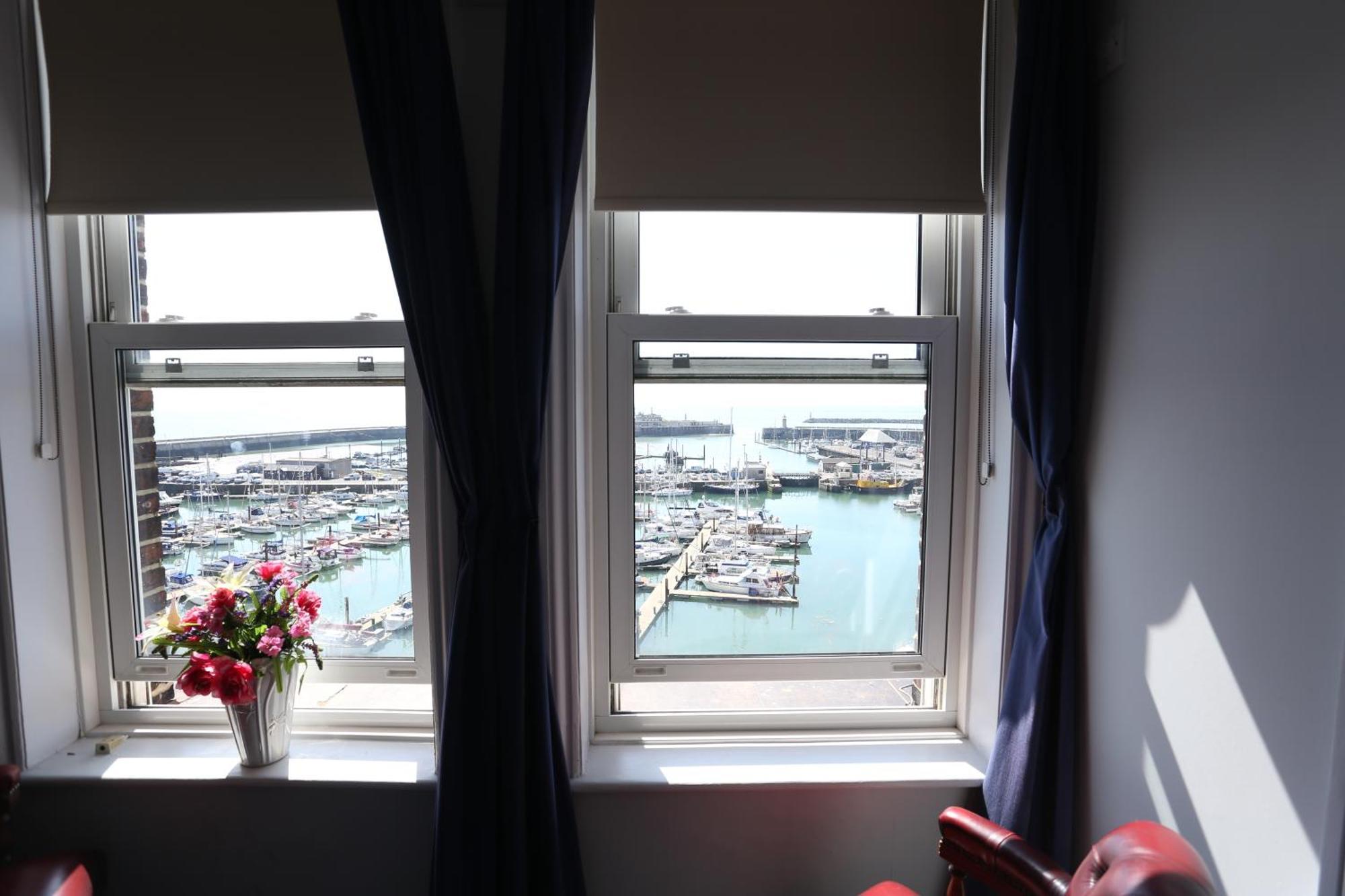 Royal Temple Yacht Club Hotell Ramsgate Eksteriør bilde